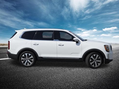 Used 2022 Kia Telluride EX w/ EX Premium Package FWD image 20