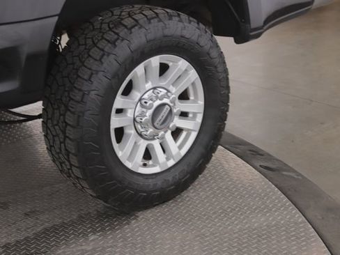 Used 2019 Ford F250 XLT w/ XLT Value Package image 14