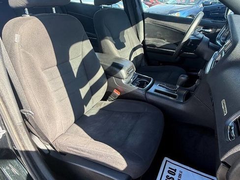 Used 2012 Dodge Charger SE image 11