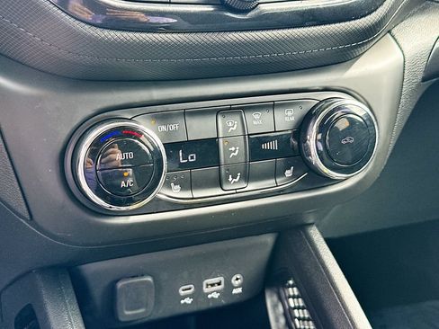 Used 2023 Chevrolet TrailBlazer LT w/ Convenience Package FWD image 15