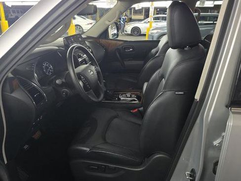Used 2024 Nissan Armada SL image 5