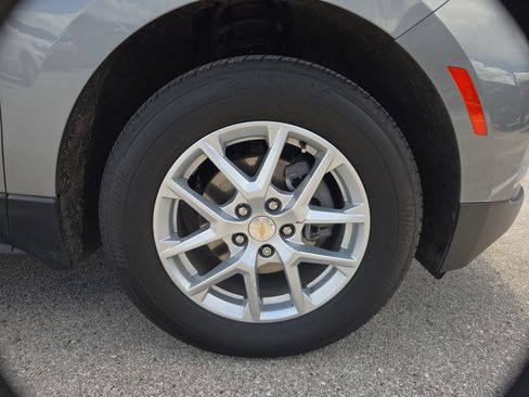 Used 2023 Chevrolet Equinox LT AWD/4WD image 28