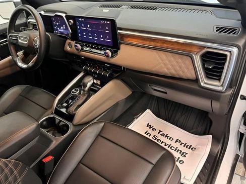 Certified 2025 GMC Canyon Denali AWD/4WD image 10