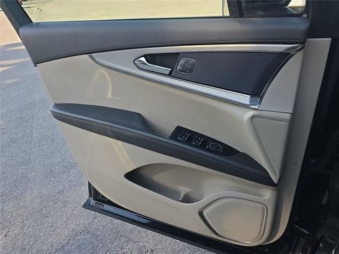 Used 2020 Lincoln Nautilus FWD image 14