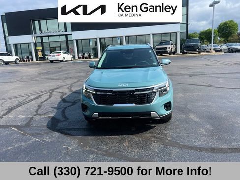 Certified 2024 Kia Seltos EX FWD image 3