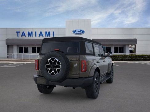 New 2025 Ford Bronco Outer Banks image 8