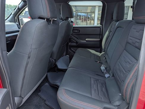 Used 2026 Nissan Frontier PRO-4X AWD/4WD image 30