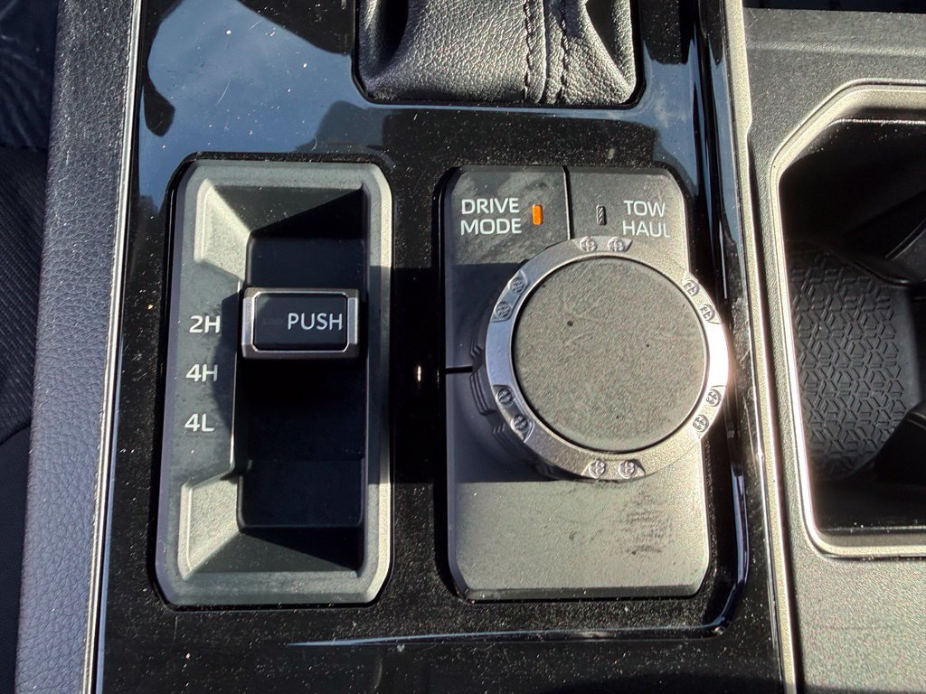 Used 2025 Toyota Tundra SR5 AWD/4WD image 28