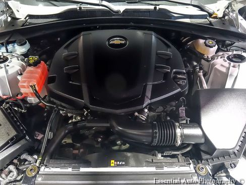 Used 2024 Chevrolet Camaro LT RWD image 23