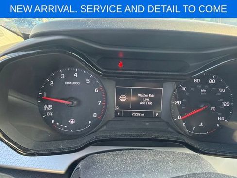 Used 2024 Chevrolet Trax LS w/ LS Convenience Package FWD image 11