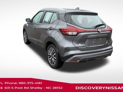 Certified 2021 Nissan Kicks SV image 4