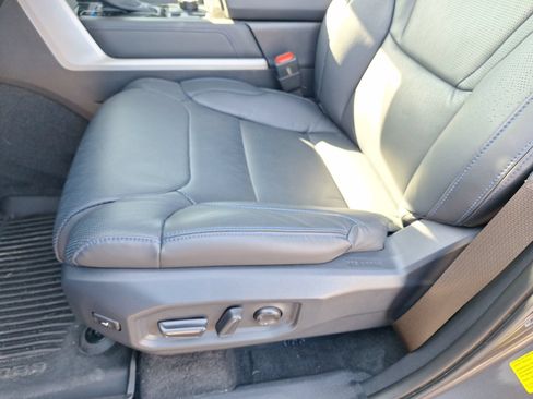 Used 2026 Toyota Tundra Platinum w/ TRD Off-Road Package AWD/4WD image 19