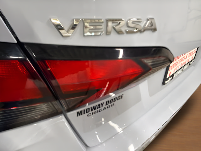 Used 2024 Nissan Versa SV w/ Electronics Package FWD image 8