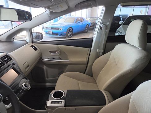 Used 2012 Toyota Prius V Two image 16