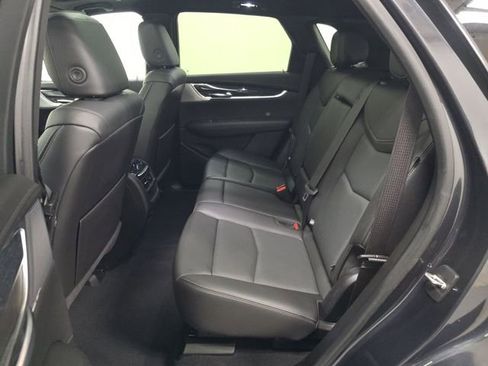 Used 2022 Cadillac XT5 Premium Luxury image 13