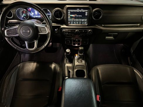 Used 2022 Jeep Wrangler Unlimited Sahara w/ Safety Group image 12