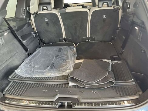 Used 2026 Volvo XC90 B5 Plus w/ Protection Package image 13