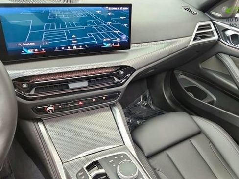 Used 2026 BMW M440i Coupe image 39