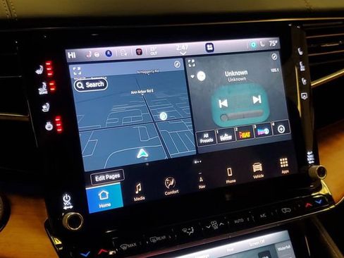 Used 2022 Jeep Grand Wagoneer Series III image 24