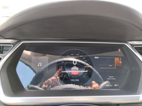 Used 2013 Tesla Model S RWD image 19
