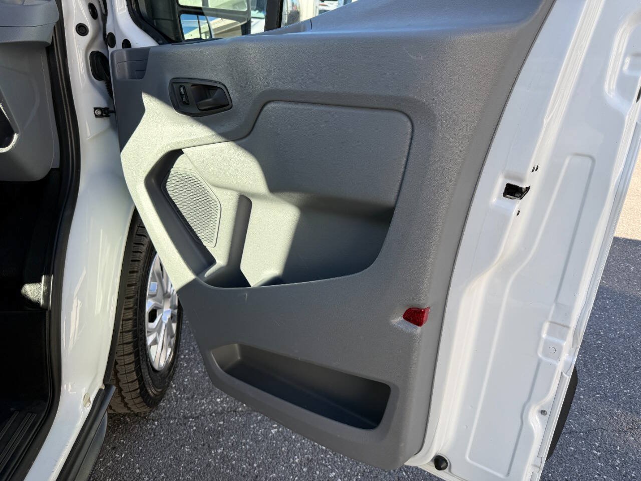Used 2018 Ford Transit 350 148 Low Roof w/ Exterior Upgrade Package RWD image 23