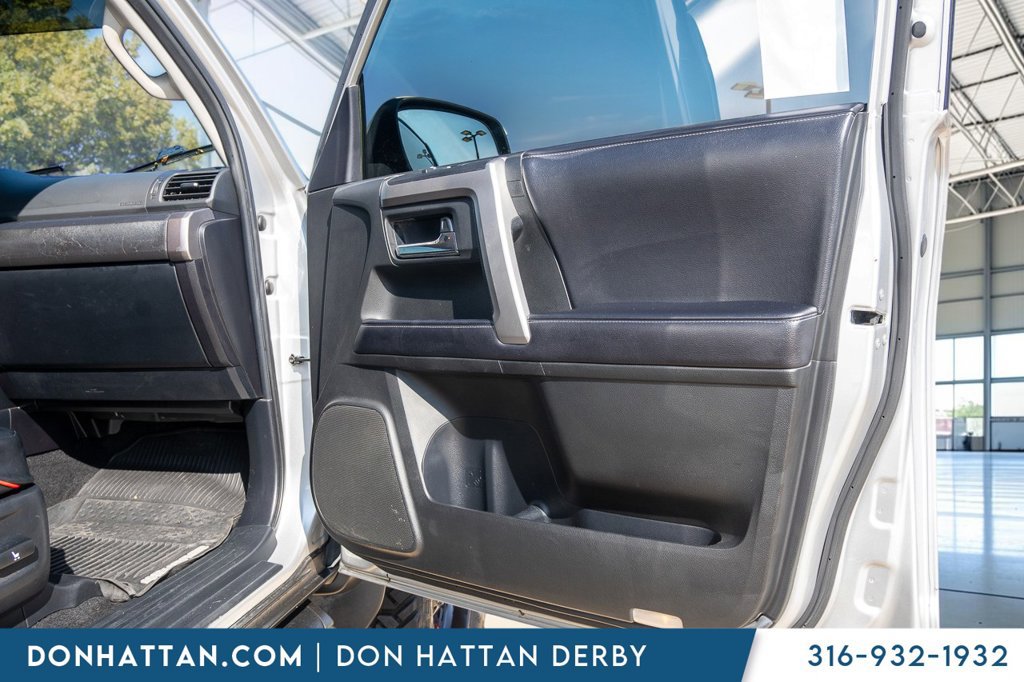 Used 2018 Toyota 4Runner SR5 Premium AWD/4WD image 25