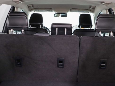 Used 2021 Ford Edge Titanium image 28