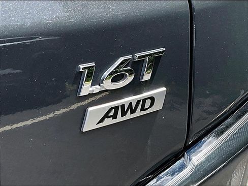 Used 2023 Hyundai Kona Limited AWD/4WD image 27