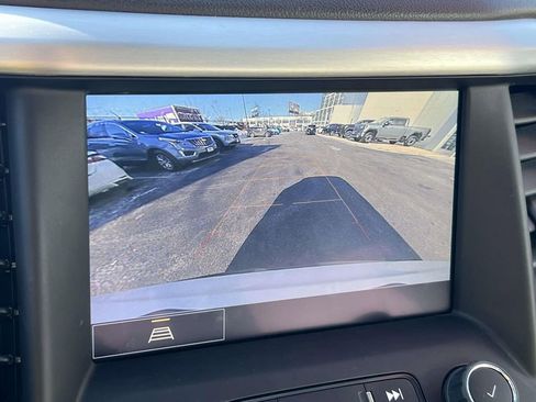 Used 2022 GMC Acadia SLT AWD/4WD image 30