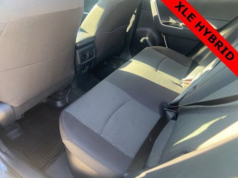 Used 2021 Toyota RAV4 XLE image 16