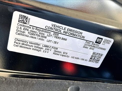 New 2026 Cadillac Lyriq Sport RWD image 18