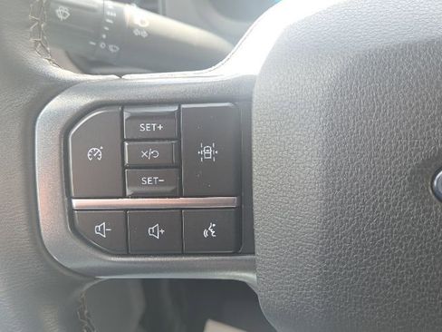 Used 2024 Ford F150 XLT AWD/4WD image 36