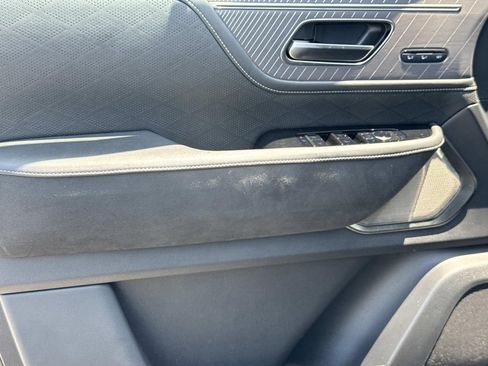 Used 2025 INFINITI QX80 Autograph AWD/4WD image 15