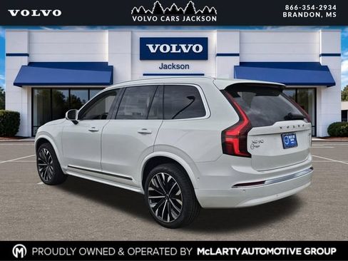 New 2026 Volvo XC90 B6 Ultra w/ Lounge Package AWD/4WD image 3