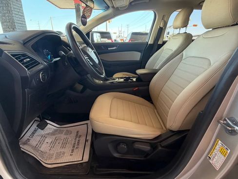 Used 2018 Ford Edge SE w/ Cargo Accessory Package FWD image 10