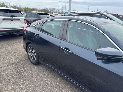 Used 2018 Honda Civic EX image 20