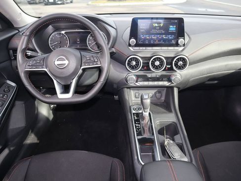 Certified 2025 Nissan Sentra SR FWD image 15