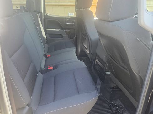 Used 2015 GMC Sierra 1500 SLE w/ Carbon-22 Edition AWD/4WD image 9