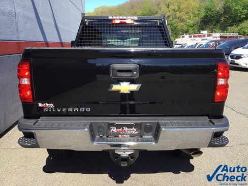 Used 2018 Chevrolet Silverado 2500 W/T w/ Snow Plow Prep Package AWD/4WD image 9