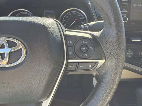 Used 2021 Toyota Camry LE image 29