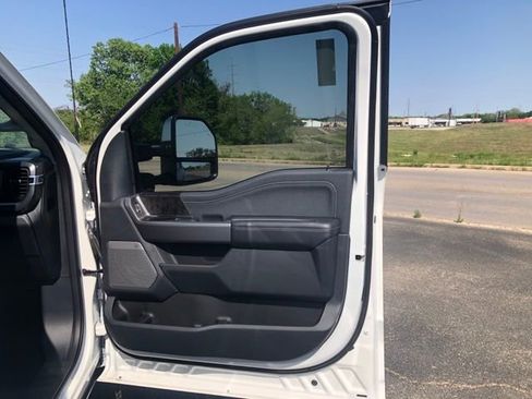 New 2025 Ford F350 Lariat w/ Lariat Ultimate Package image 16