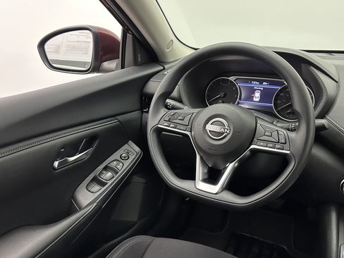 Used 2025 Nissan Sentra SV image 18