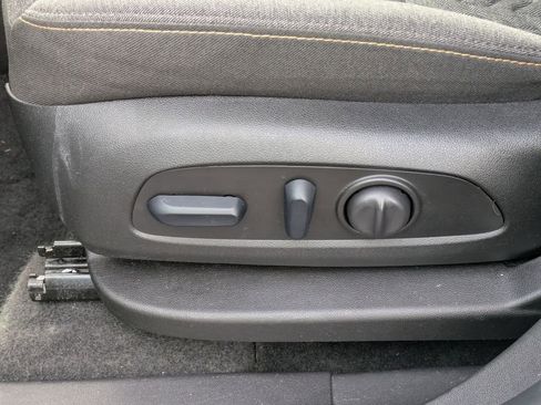 Used 2024 Chevrolet Equinox LT image 21