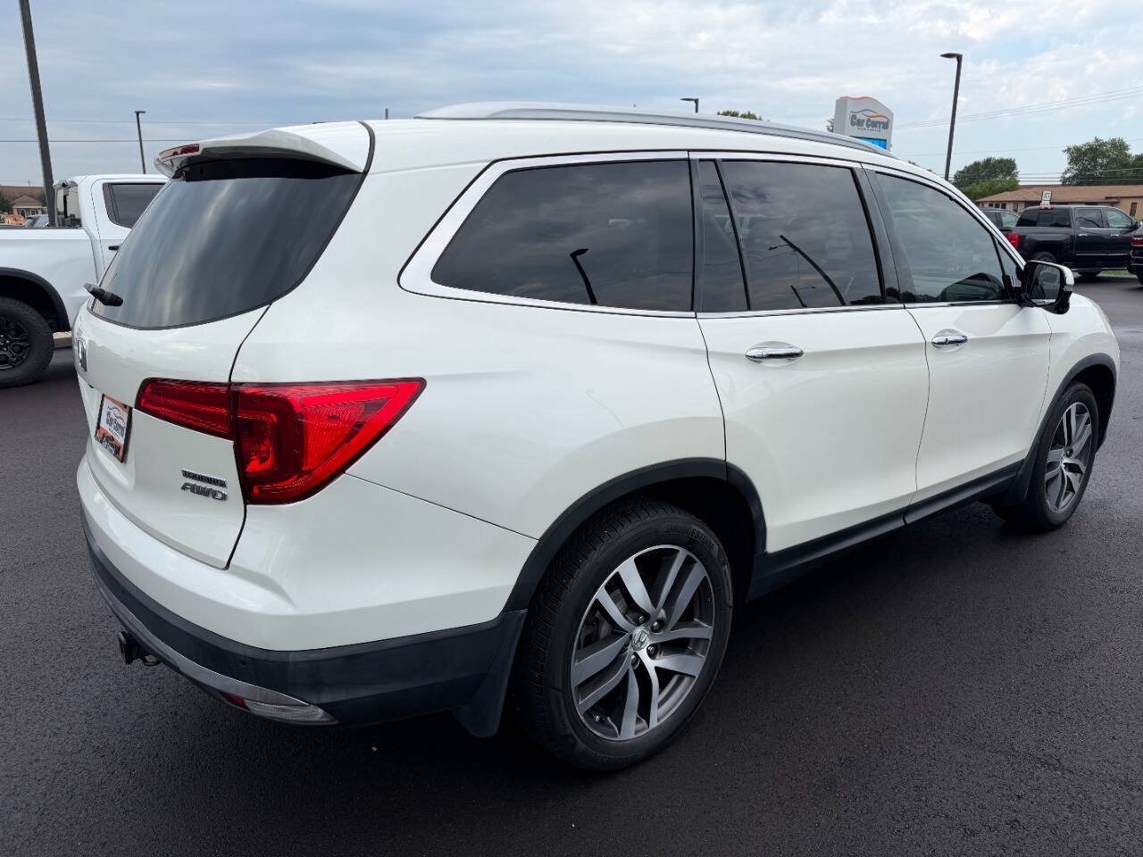 Used 2016 Honda Pilot Touring image 5