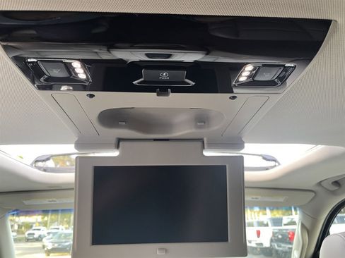 Used 2016 Cadillac Escalade ESV Luxury image 5