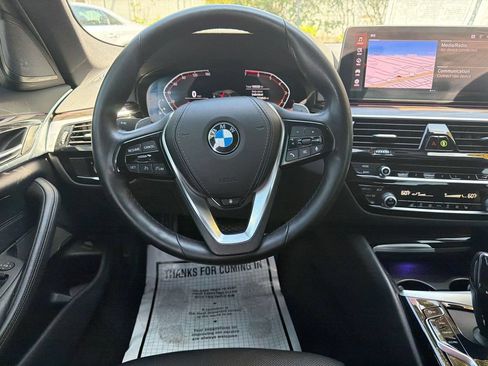 Used 2022 BMW 530i xDrive w/ Premium Package AWD/4WD image 20