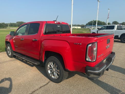 Used 2016 GMC Canyon SLT w/ Driver Alert Package AWD/4WD image 11