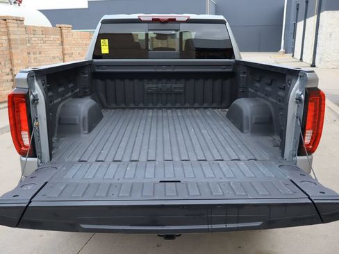 Used 2026 GMC Sierra 1500 AT4 w/ AT4 Premium Package AWD/4WD image 30