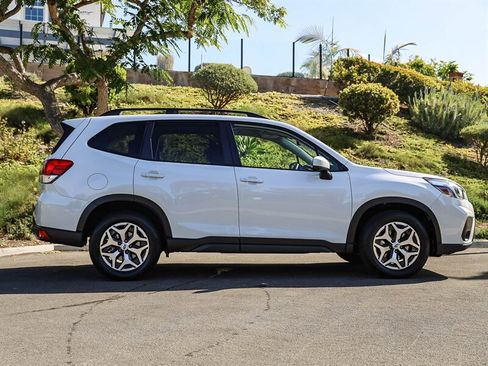 Used 2021 Subaru Forester Premium w/ Popular Package #1 AWD/4WD image 6