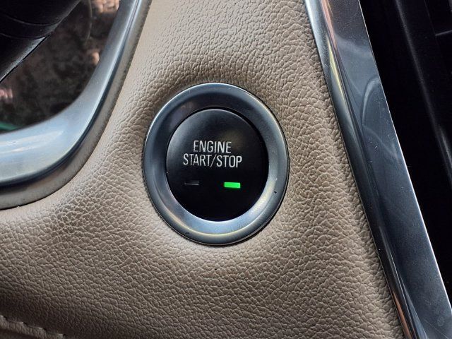 Used 2023 Chevrolet Traverse LS FWD image 16